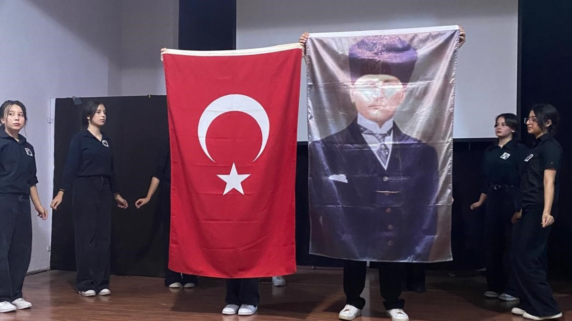 10 Kasım Atatürk'ü Anma